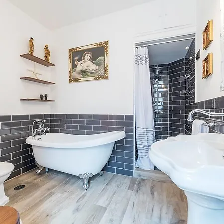 Διαμέρισμα Modern And Bright 2 Bed Flat Near San Peter