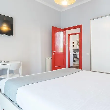 Modern And Bright 2 Bed Flat Near San Peter